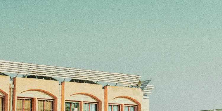 Celebrity Looks: A Closer Look at Trends, Styles, and How to Recreate Them